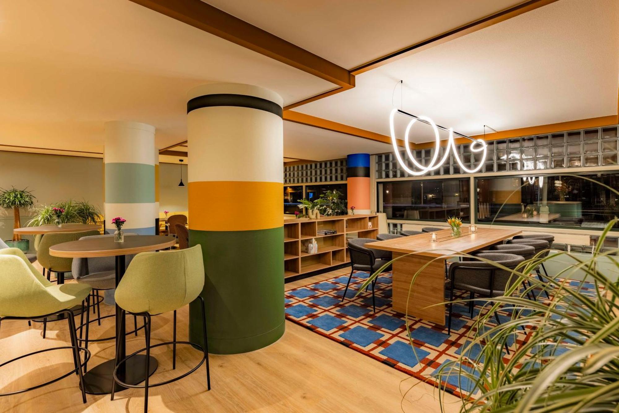 Hotel Nh Museum Quarter 4*